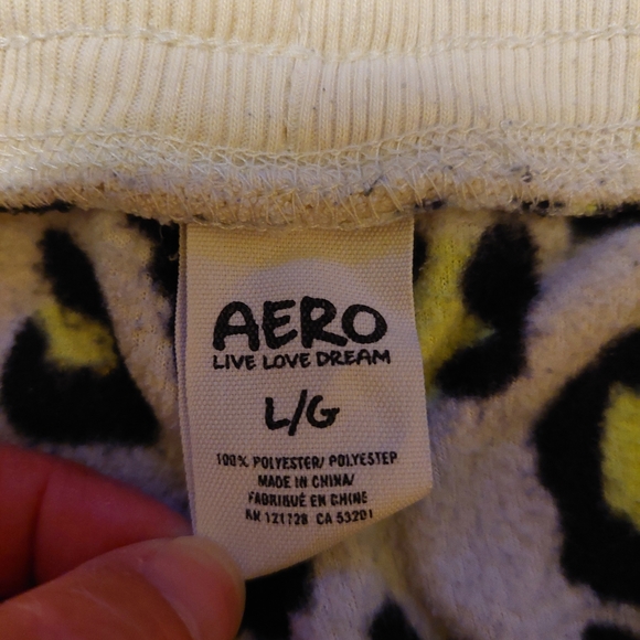 AEROPOSTAL LEPPARD PRINT WOMAN'S NIGHT PANTS - Picture 2 of 4